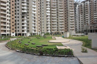 3 bhk Apartment available for sale in Supertech Ecociti Sector-137,