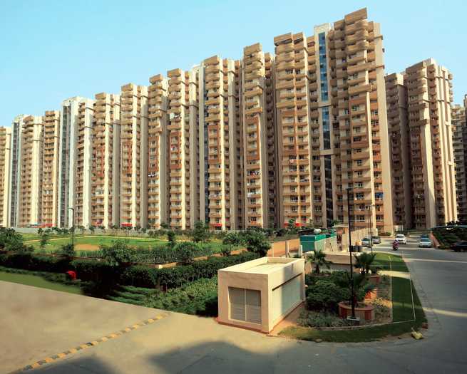 3 bhk Apartment available for sale in Supertech Capetowm Sector-74, Noida