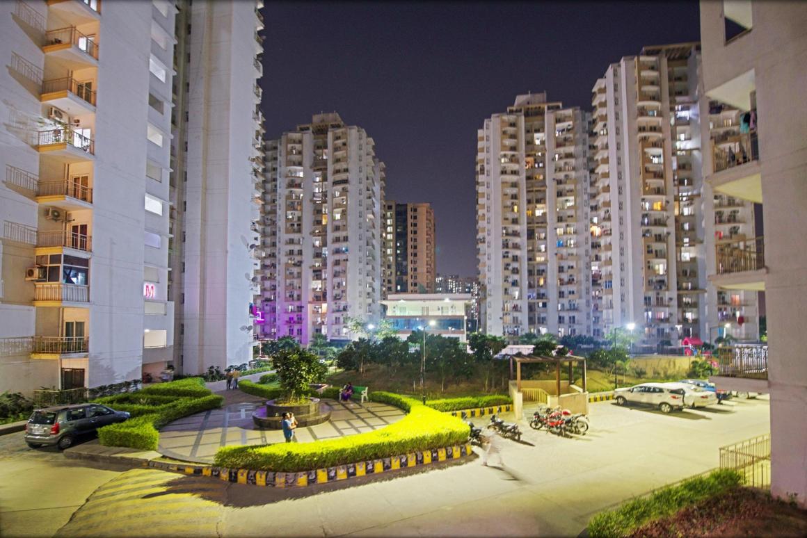 3 BHK Apartment available for sale in Antriksh Golf View 2 in Sector-78 Noida