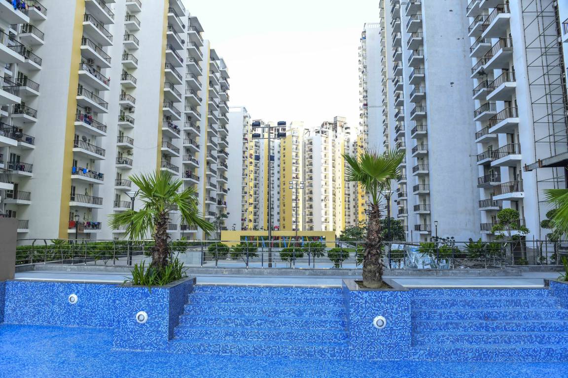 2 bhk +study Apartment available for sale in Panchsheel Hynish in Sec-1 Noida Extension