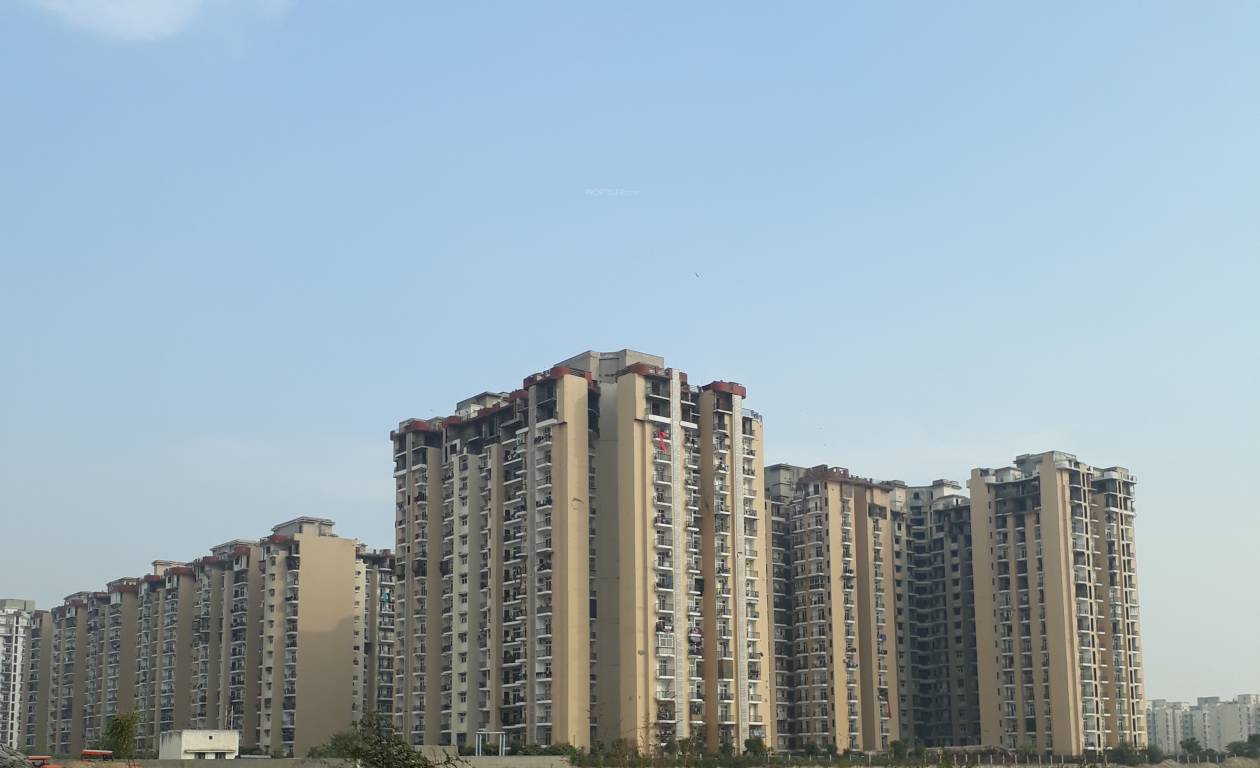 2 bhk Apartment available for sale in Amrapali Zodiac