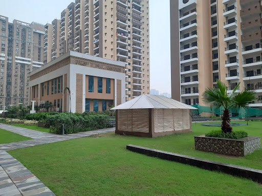 2 bhk apartment available for sale in Himalaya Pride in Greater Noida West