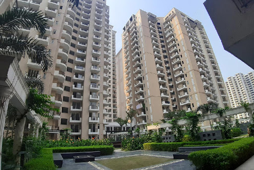 3 bhk Apartment available for sale in  Royal Court