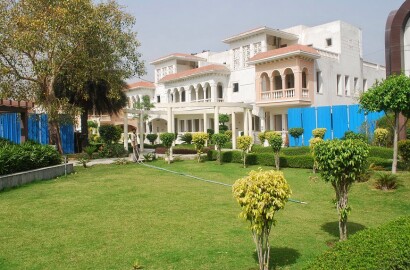 3 bhk + Servant  Independent House Available for Rent in Amrapali Leisure Valley Villa — photo 2